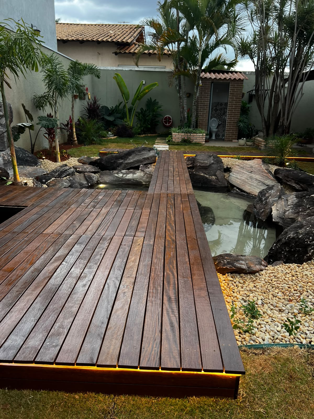 Lago ornamental finalizado